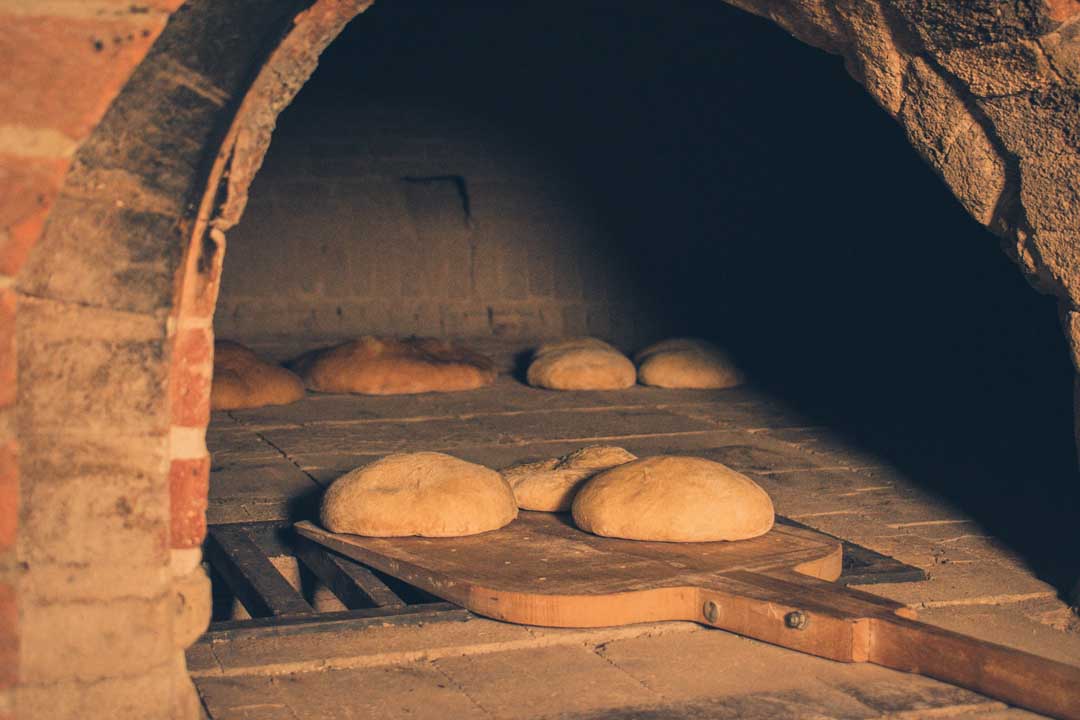 La pitta appena sfornata — croccante e dorata